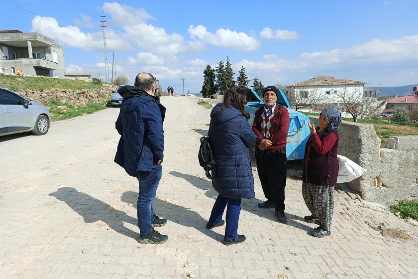 DİDF Hollanda heyeti depremzedelerle