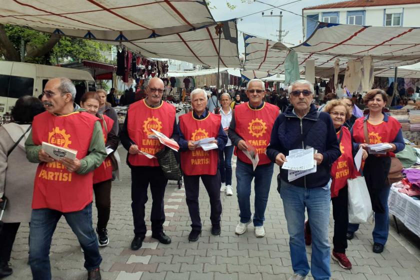 Fikriye Yadırgı, EMEP üyeleri ile birlikte pazarda 