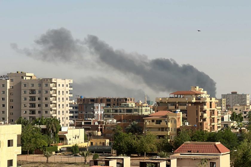 Sudan'ın başkenti Hartum'dan yükselen dumanlar