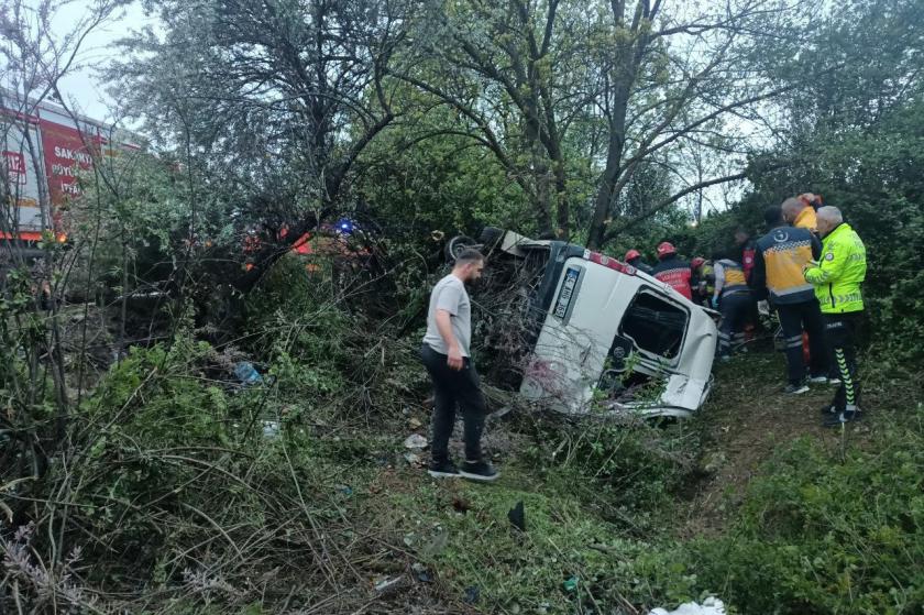 kocaelide servis kaza yaptı