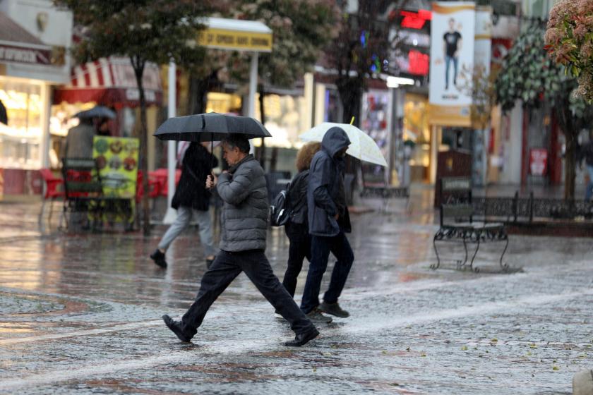 Edirne'de sağanak ve dolu etkili oldu