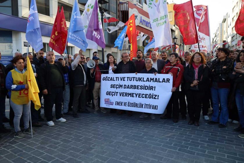 Emek ve Özgürlük İttifakı'nın İzmir'deki basın açıklaması