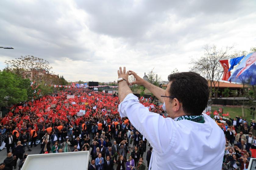 Konya'da konuşan İmamoğlu: Onlar taş atsın, biz gül ile cevap vereceğiz!