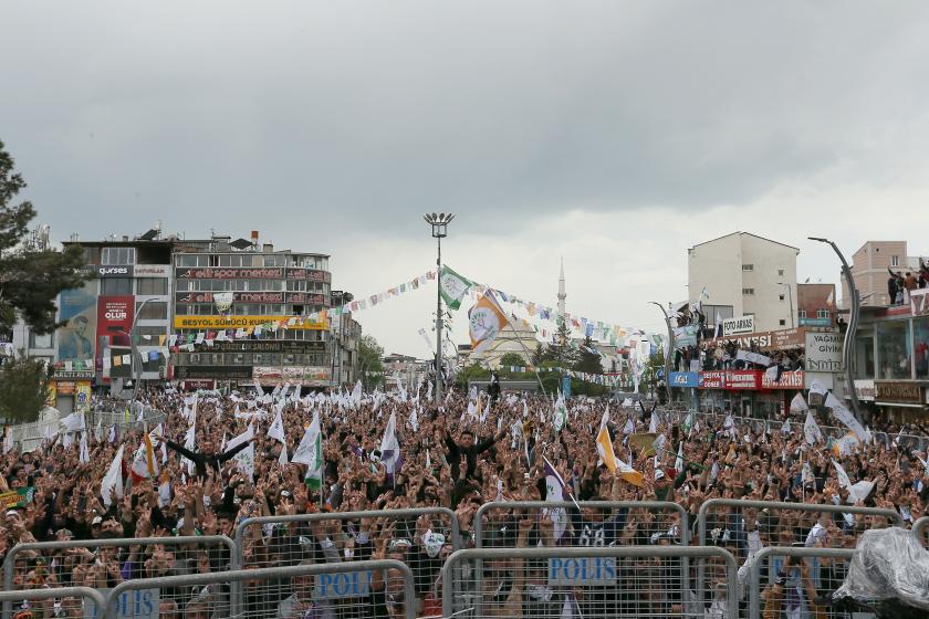 Yeşil Sol Parti’nin Van mitingine on binler katıldı: Barış ve adalet istiyoruz