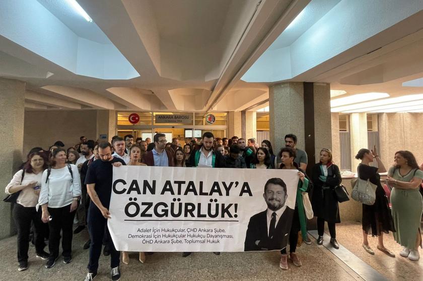 Ankara’da avukatların Atalay için yaptığı açıklamaya polis müdahale etti