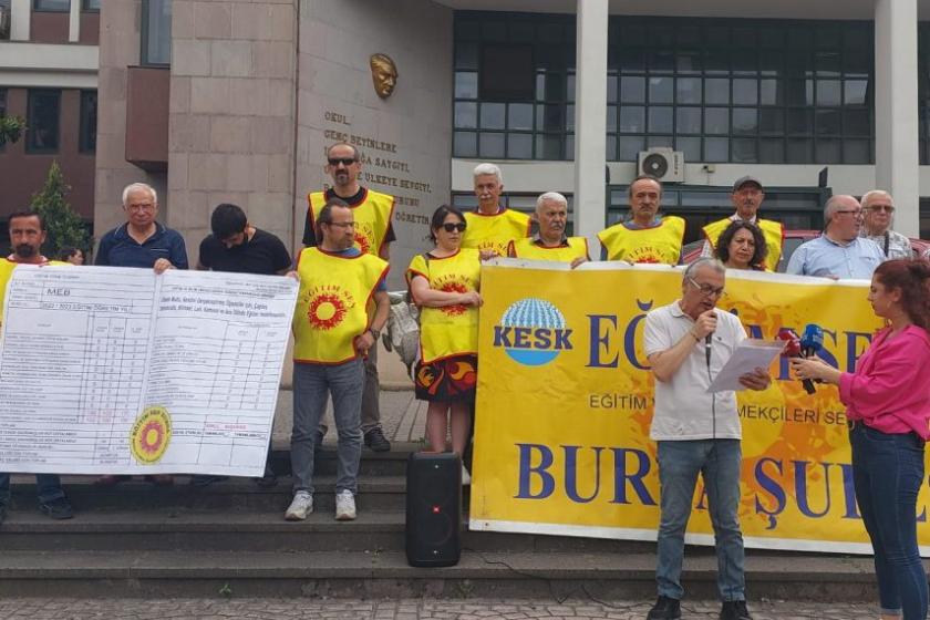 Eğitim Sen Bursa Şubesi MEB’e karnesini verdi