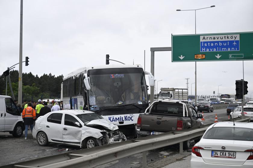 Kaza yapan yolcu otobüsü