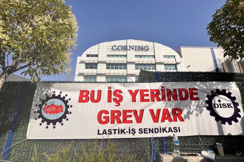 Corning'de işçiler greve çıktı