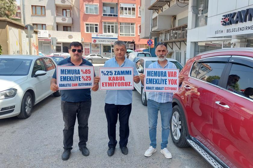 Gebze EYT ve Emeklileri Platformu üyesi 3 erkek