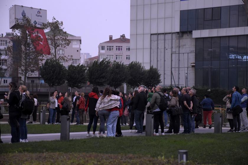 İstanbul Şişli'de, 42 katlı rezidansta yangın