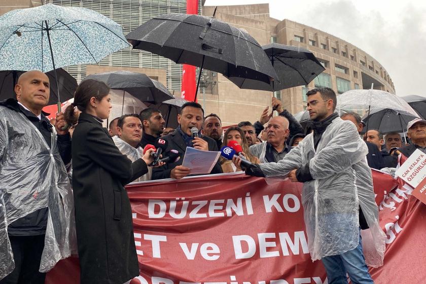 CHP'den Çağlayan'da eylem: Her gün saat 14.00'te buradayız!