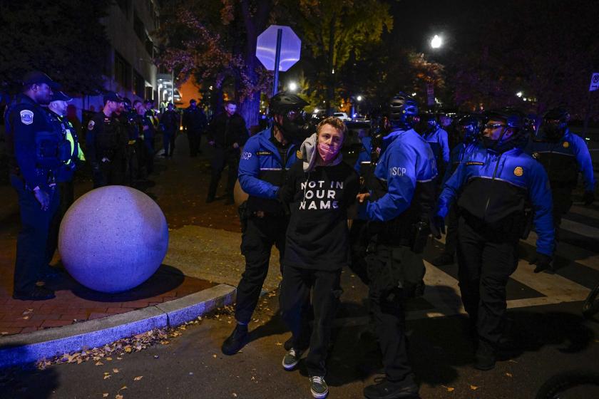 ABD Kongre Binası Polisi, Amerikalı Yahudilerin Gazze'de ateşkes eylemine müdahale etti