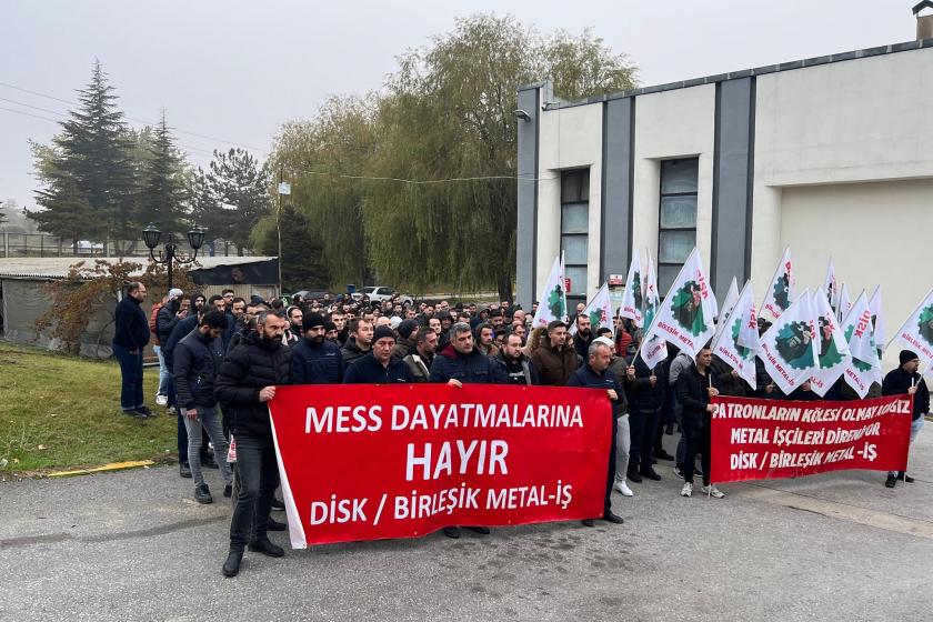 Metal işçileri 1 saat iş bıraktı: Sefaleti kabul etmeyeceğiz