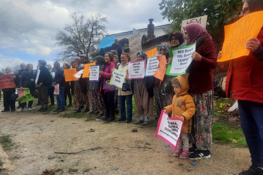 Çanakkale’nin Ayvacık ve Bayramiç İlçeleri arasındaki köylerde yapılmak istenen RES ve altın madeni projelerine karşı eylem 