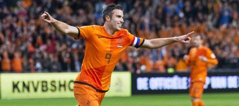 Robin van Persie, sağlık kontrolünden geçti