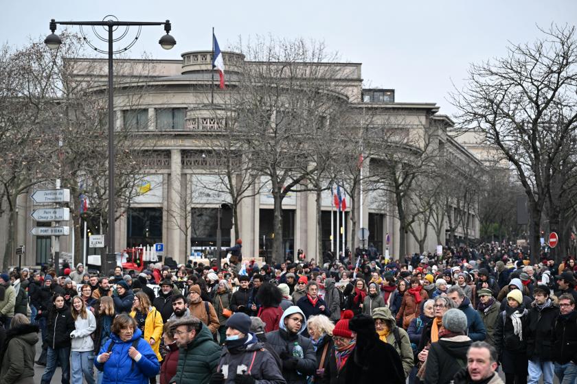 Fransa'da göçmen yasası protesto edildi