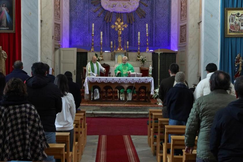 Santa Maria Kilisesi'nde saldırı sonrası ilk pazar ayini yapıldı. (Fotoğraf: DHA)