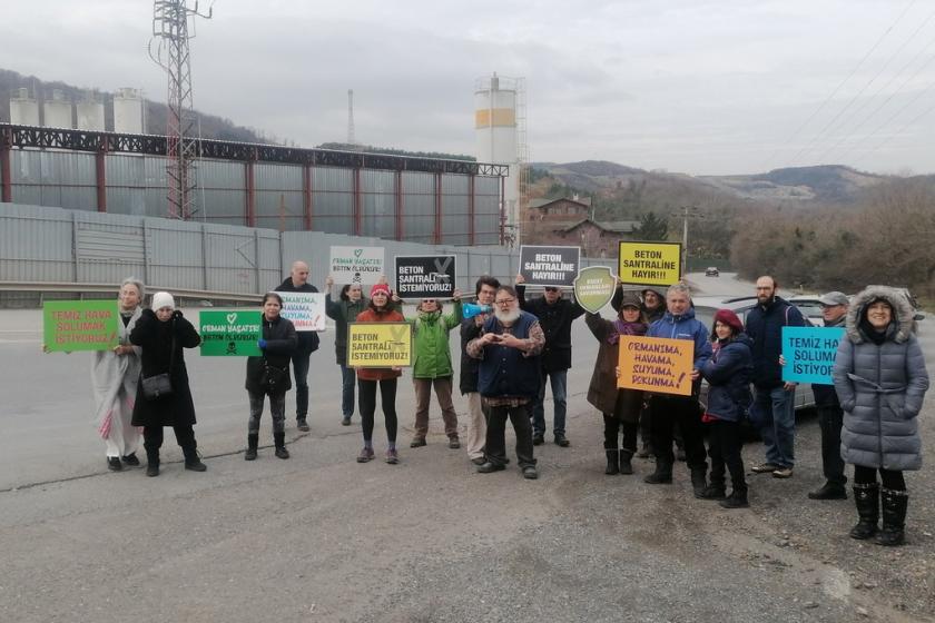 skumruköy’de Boğaziçi Beton tarafından yapılan beton santraline karşı mücadele eden halk