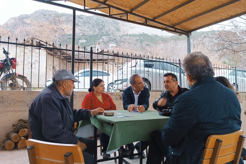  EMEP Denizli adayı Göçer ve köylüler