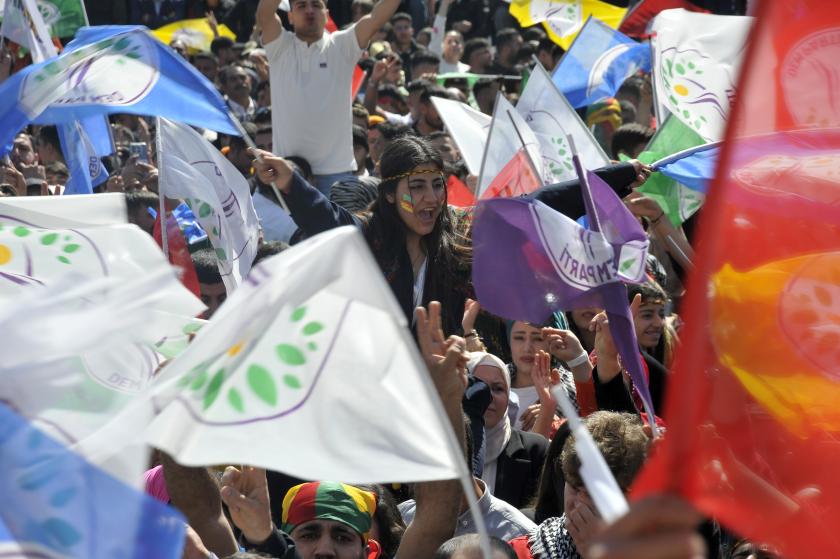 Adana Newroz'unda binler