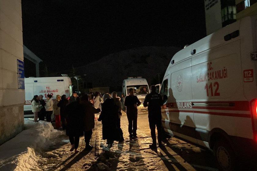 Sakarya'da KYK yurdunda 80 öğrenci yemekten zehirlendi