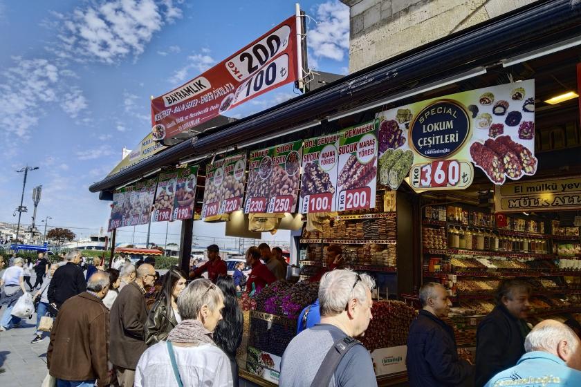 Eminönü çarşısı.