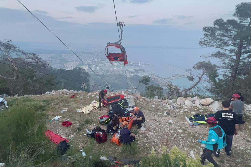 Antalya teleferik kazasında yaralananlara müdahale