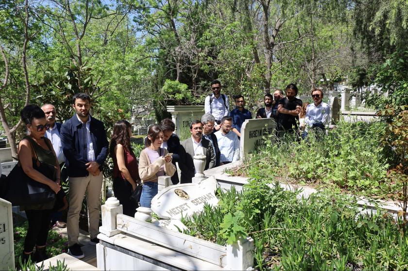 Medet Serhat'ın mezarına saldırıya tepki açıklaması