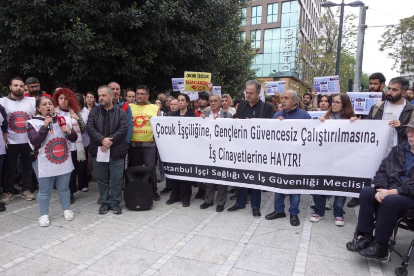 İstanbul İş Sağlığı ve İş Güvenliği Meclisi (İSİG), çocuk yaşta ve güvencesiz çalışmaya karşı Kadıköy'de bulunan Süreyya Operası önünde basın açıklaması gerçekleştirdi