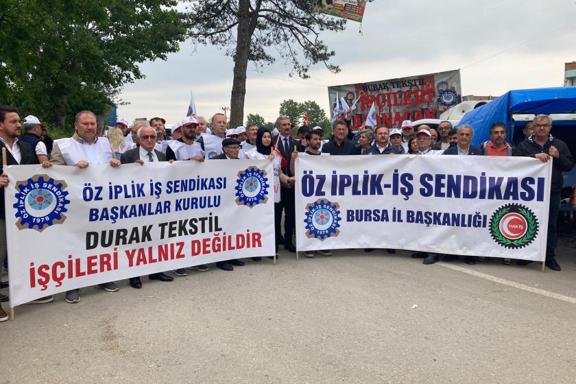 Durak Tekstil işçilerini Öz İplik İş sendikasıyla fabrika önünde basın açıklaması düzenledi