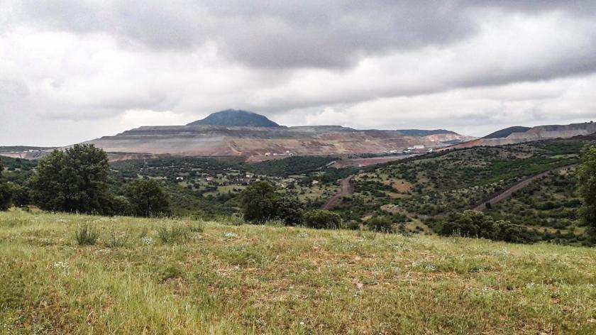 Cerrattepe'deki madende liç yığılan pasa dağı