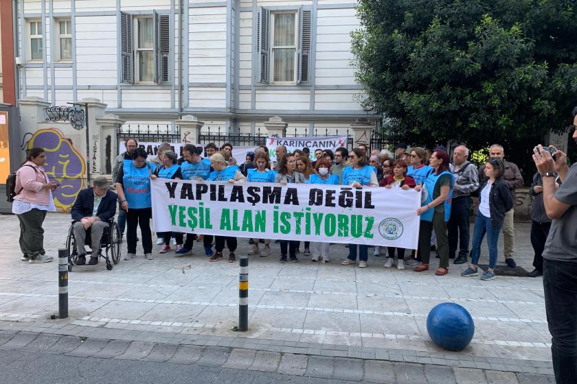 Fenerbahçe Kalamış Dayanışması Kadıköy Süreyya Operası önünde yapılan basın açıklaması yaptı 