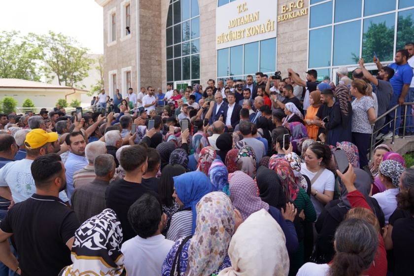 Adıyaman'da işten çıkarılan Toplum Yararına Programı işçileri valiliğe yürüdü 