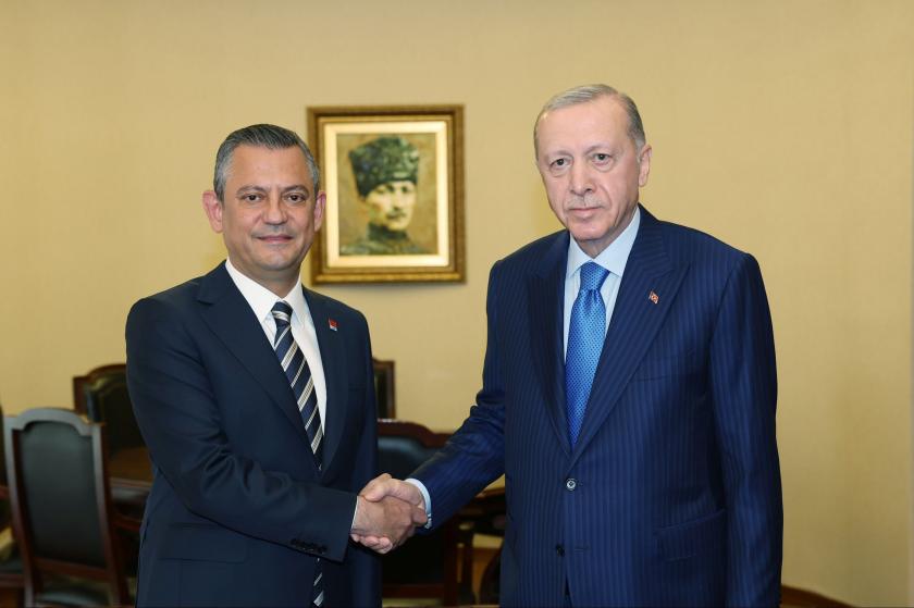 Özgür Özel ve Tayyip Erdoğan 