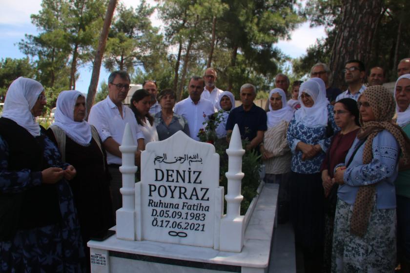 katledilen deniz poyraz mezarı başında anıldı 