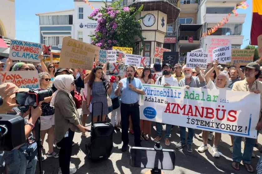 Adalar halkının azmanbüs eylemi