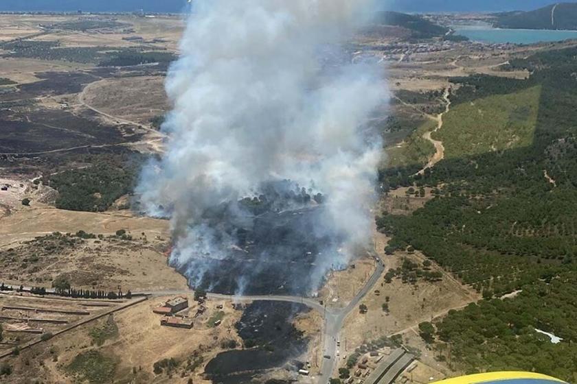 Balıkesir'de eski çöplük alanında yangın