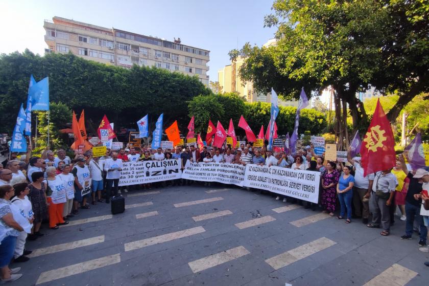 Adana'da temmuz zammı talebiyle basın açıklaması düzenlendi 