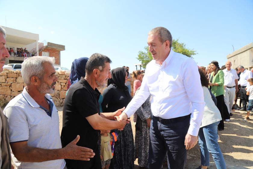 DEM Parti Eş Genel Başkanı Tuncer Bakırhan Mardin'de taziye evini ziyaret etti 