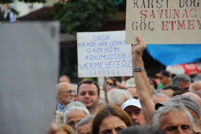 Arhavi'de vatandaşlar HES ve maden projelerine tepki gösterdi