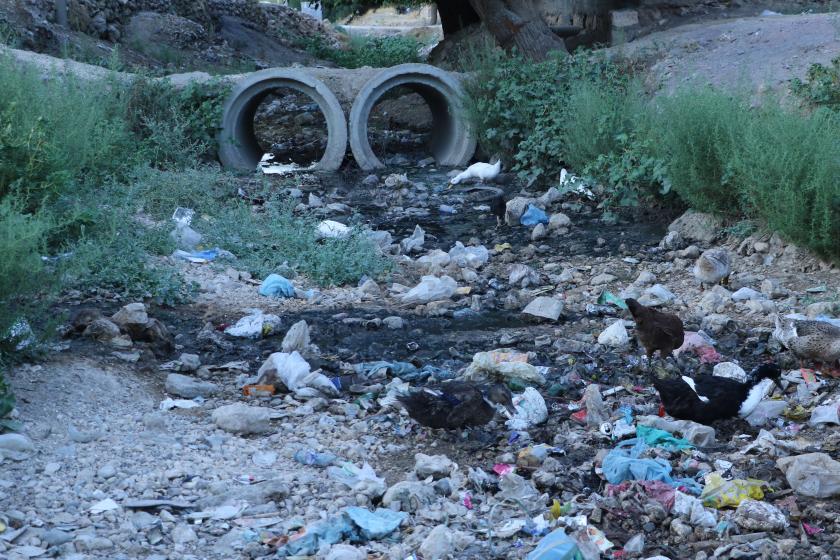 Diyarbakır’ın Aşağı Konak mahallesindeki dere yatağı