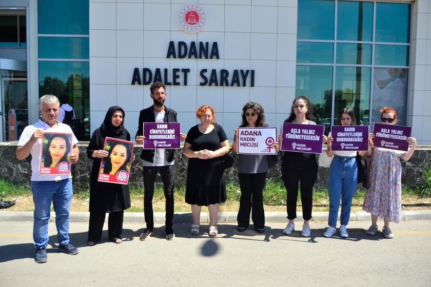 katledilen Kibar Özten'in için Adana adliyesi önünde açıklama yapıldı