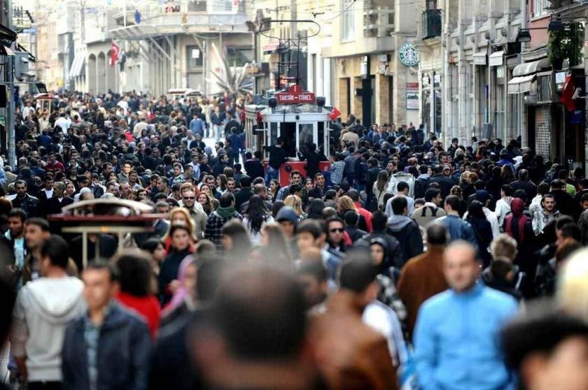 İstiklal caddesinde kalabalık