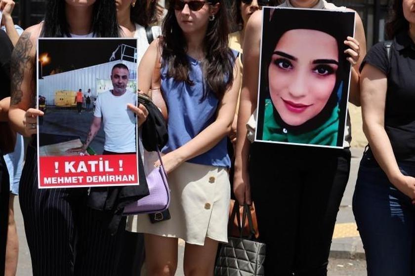 Kadın katliamı protestosu