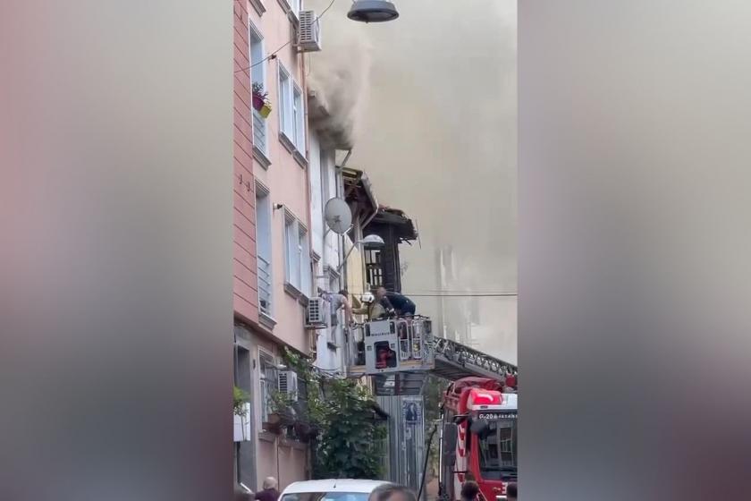 Beyoğlu'nda çıkan yangın.