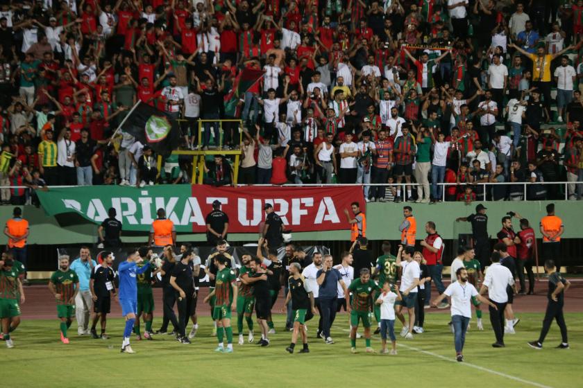 Amedspor taraftar ve oyuncuları