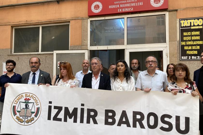 İzmir Barosu basın açıklaması yaptı