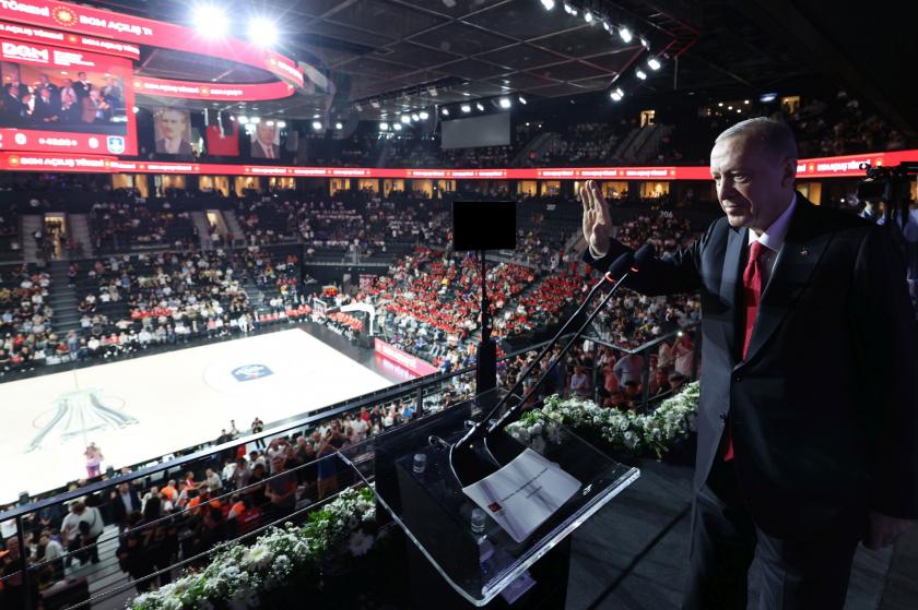 Erdoğan, basket salonu, tribünler