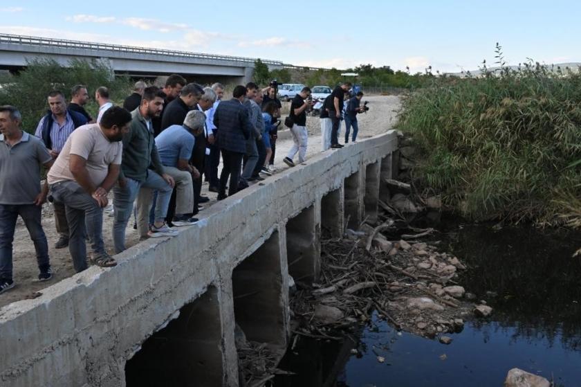 Gediz Nehri'nde CHP heyetinin incelemesi