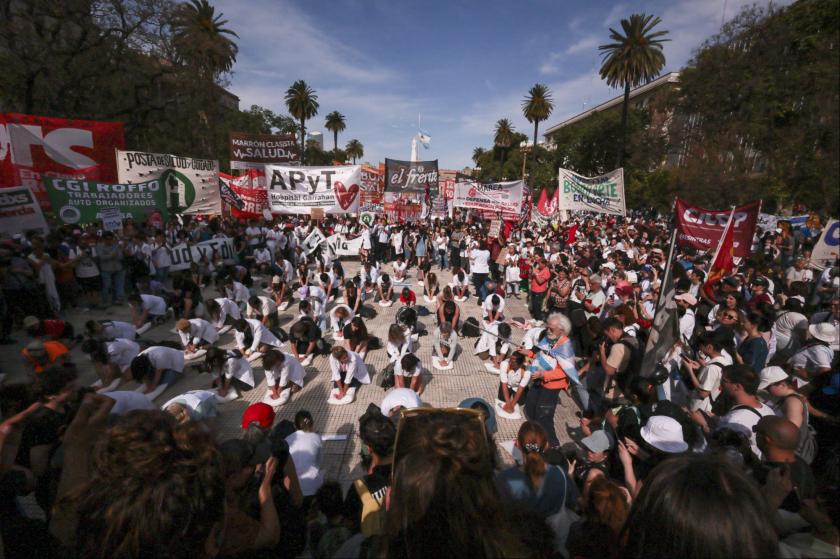 Arjantin'de düzenlenen beyaz yürüyüş.